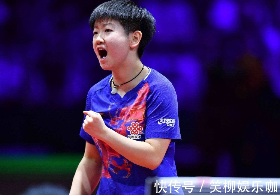 众为之折服 众为之折服